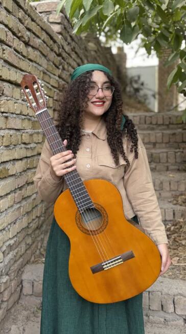 استاد سارا ثقفی